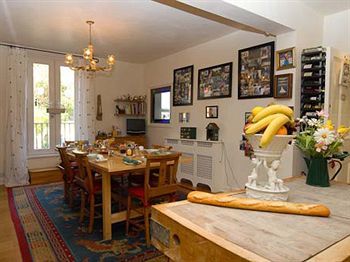 Anchor House Bed & Breakfast Dartmouth Exterior photo